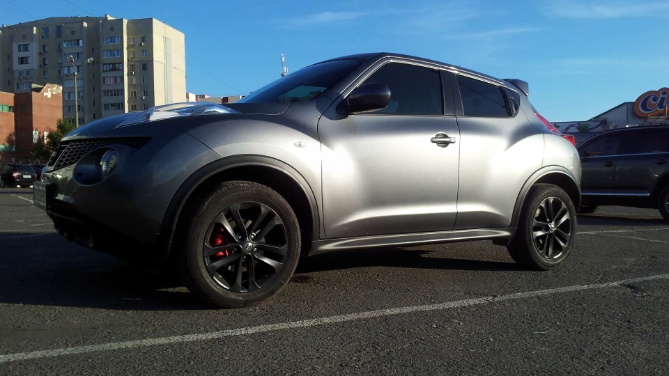 Nissan Juke Місяцехід 1.6 CVT LE 4