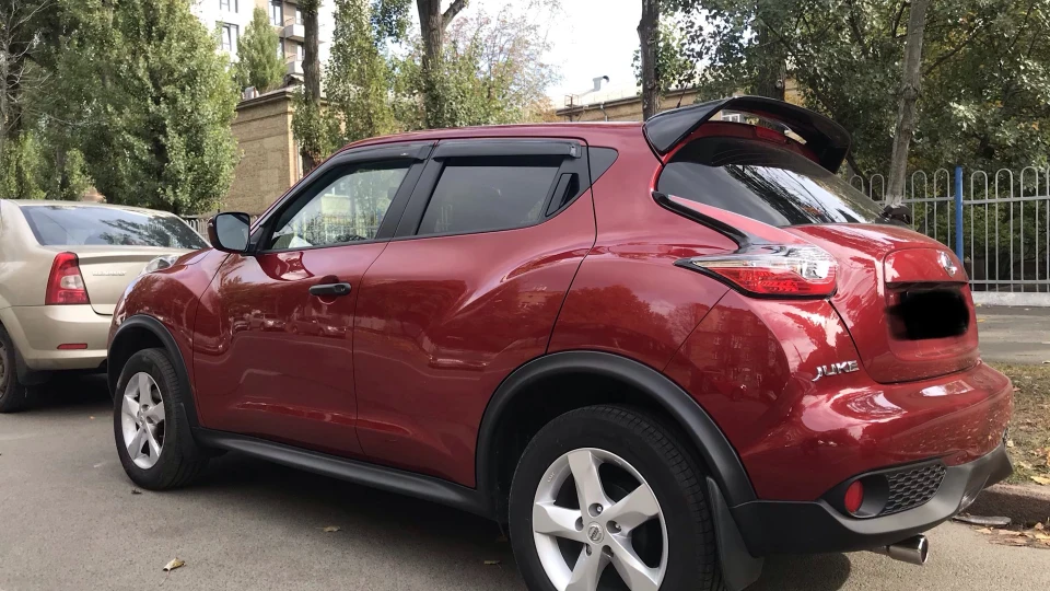 Nissan Juke Red dragon 2