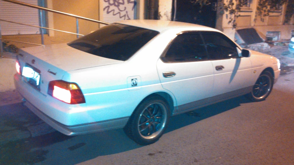 Nissan Laurel 3