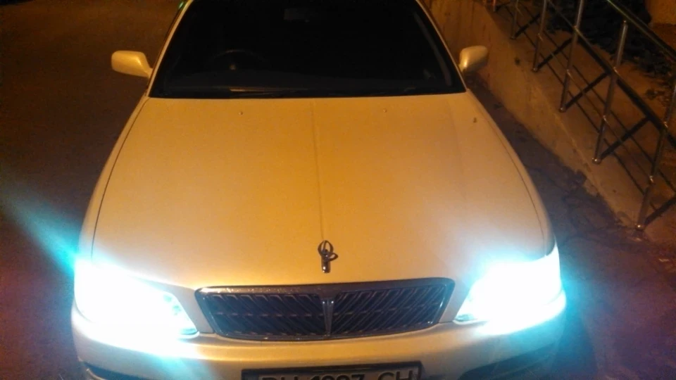 Nissan Laurel 5