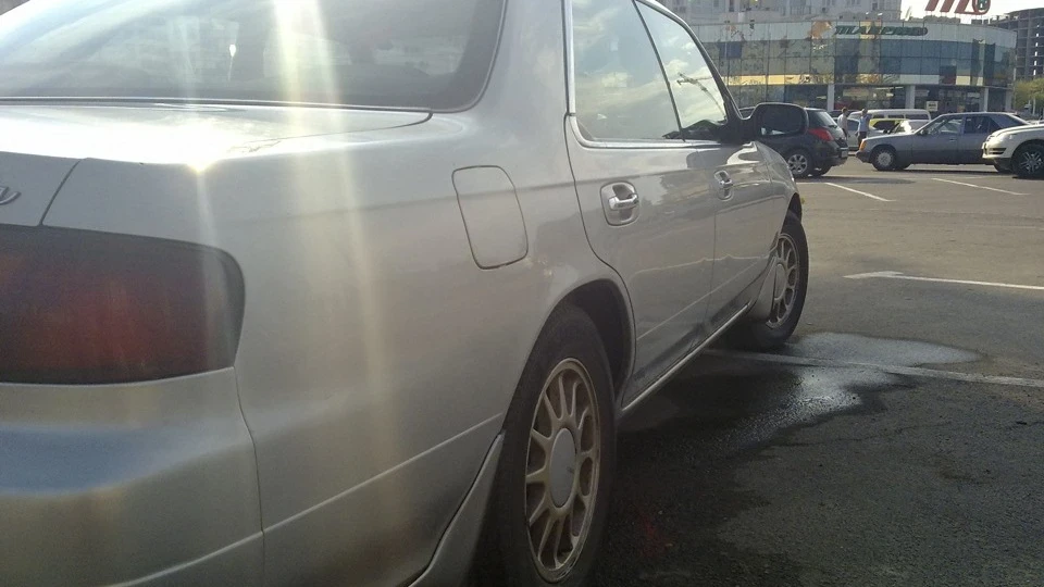Nissan Laurel