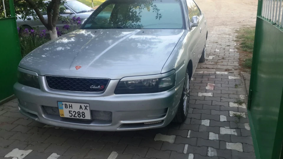 Nissan Laurel 4
