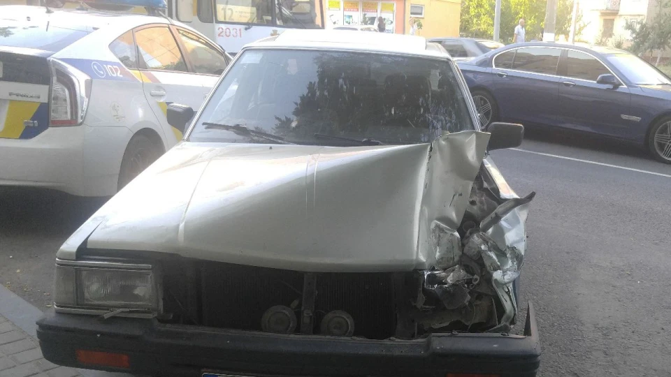 Nissan Laurel 4