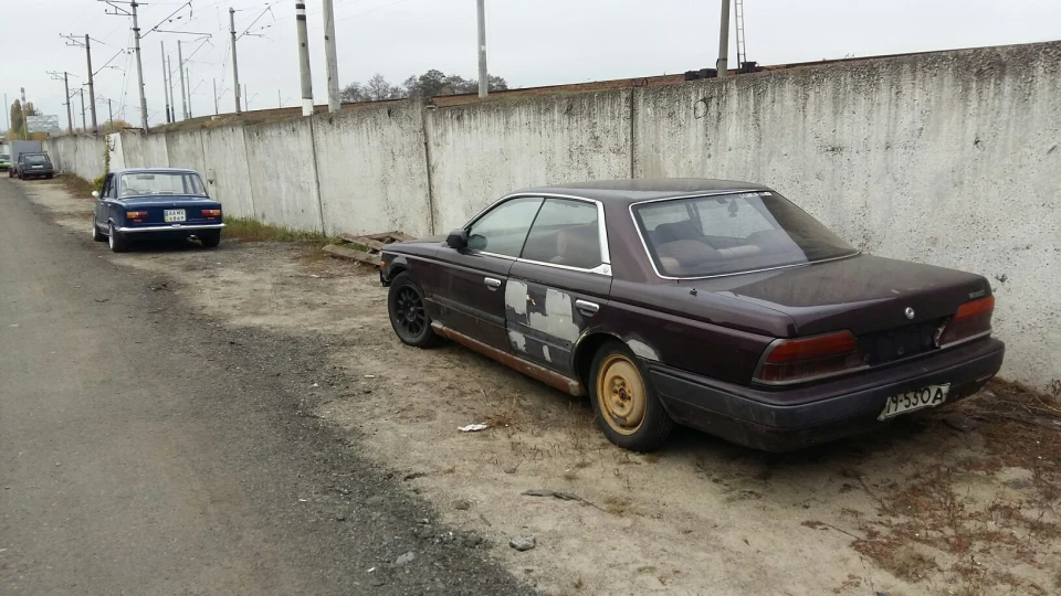 Nissan Laurel 3