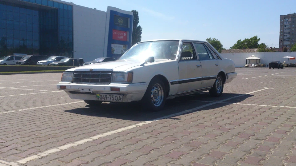 Nissan Laurel 4