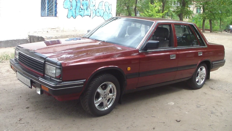 Nissan Laurel L2.4E SGL 2