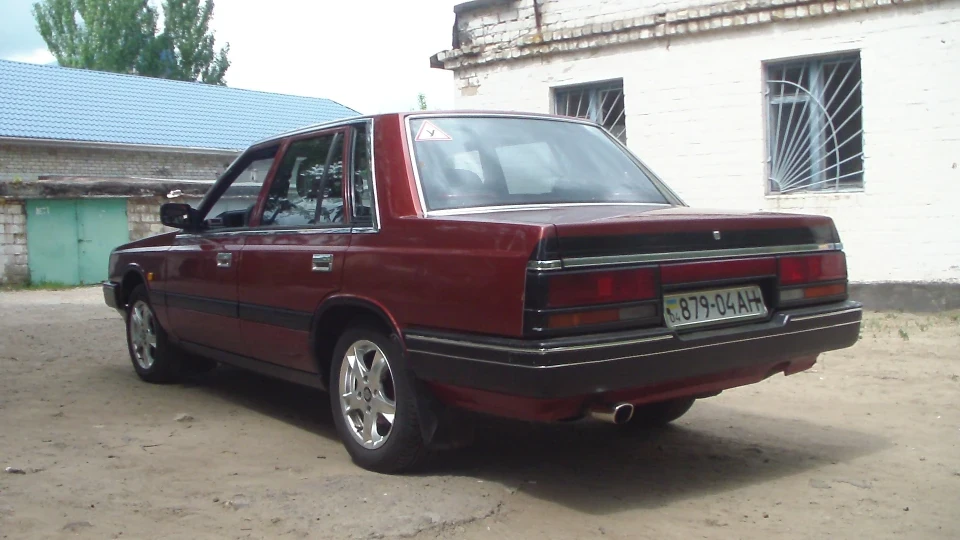 Nissan Laurel L2.4E SGL 3