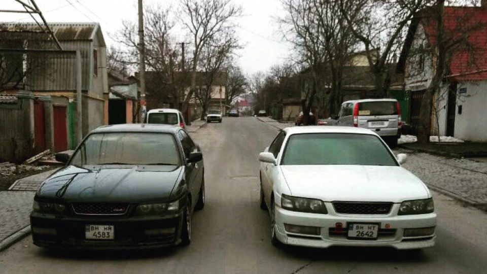 Nissan Laurel Laura white 3