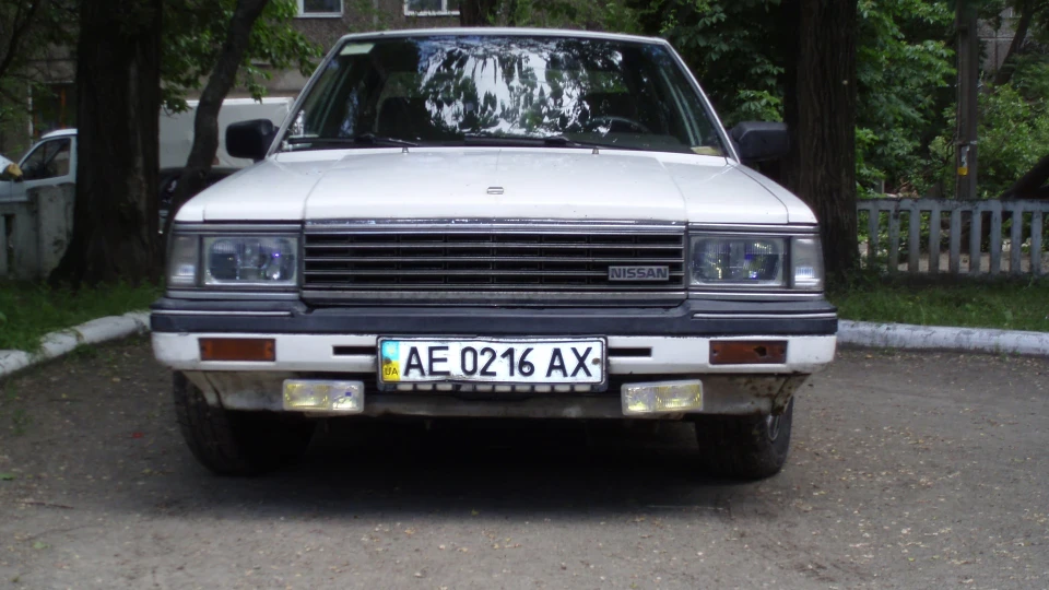 Nissan Laurel рядна шісточка 2
