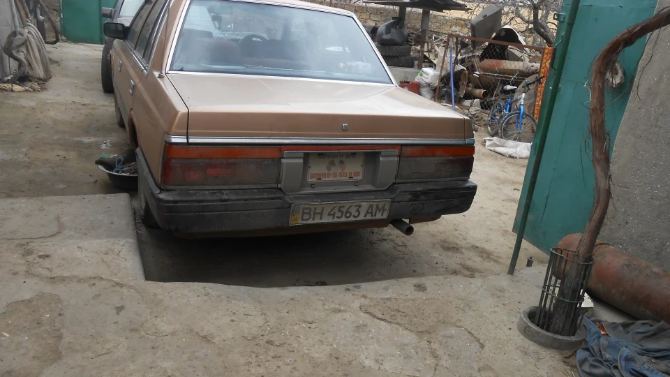 Nissan Laurel *TANK*