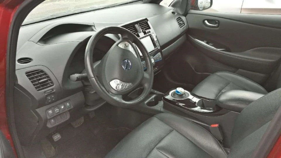 Nissan Leaf 4