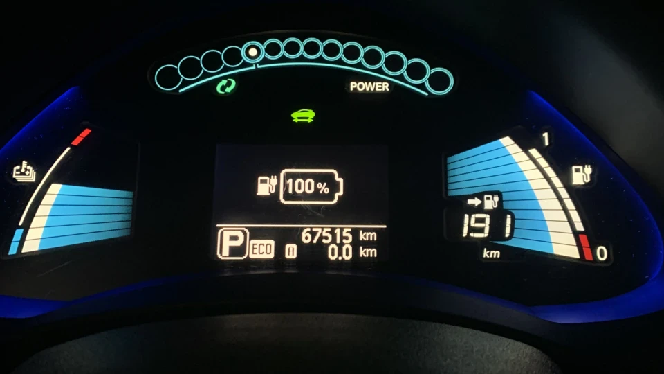 Nissan Leaf 5