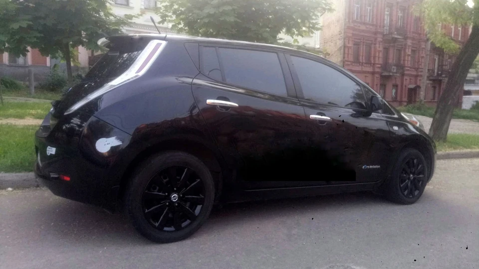 Nissan Leaf КОЛІР НАСТРОЮ ЧОРНИЙ 2