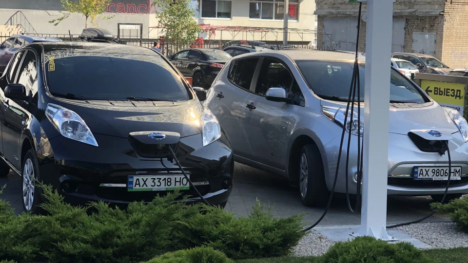 Nissan Leaf Електричка 4