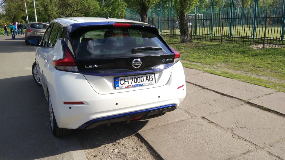 Nissan Leaf Електричка) 3