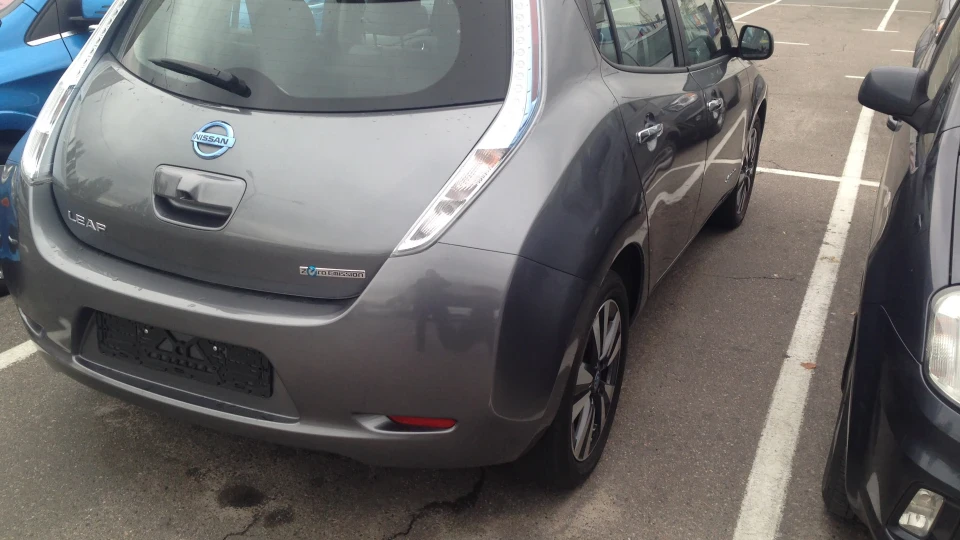 Nissan Leaf Електро 3