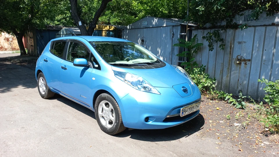Nissan Leaf Електро