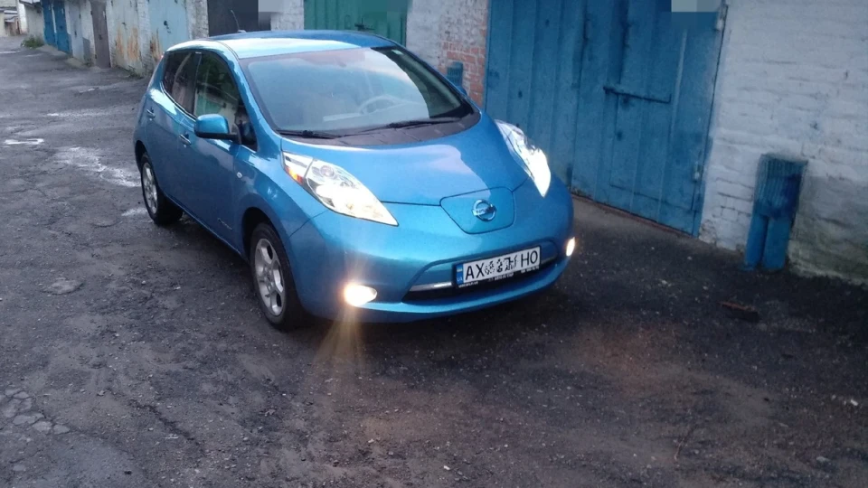 Nissan Leaf Ліфка 3