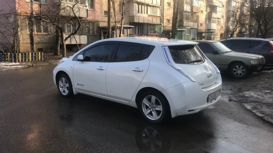 Nissan Leaf НедоNISMO 2