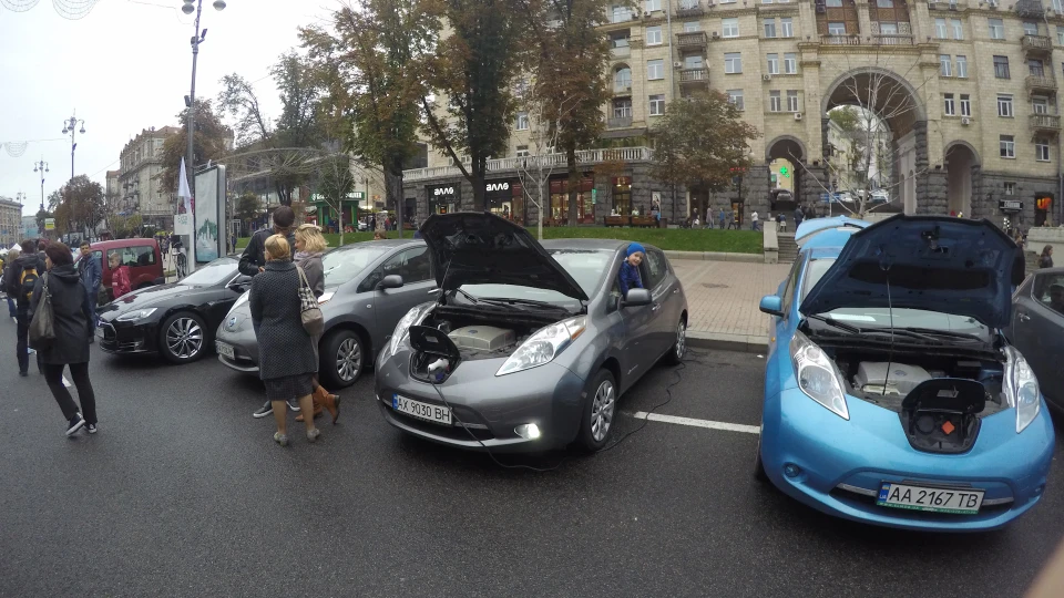 Nissan Leaf Nismo-Тролейбус 2