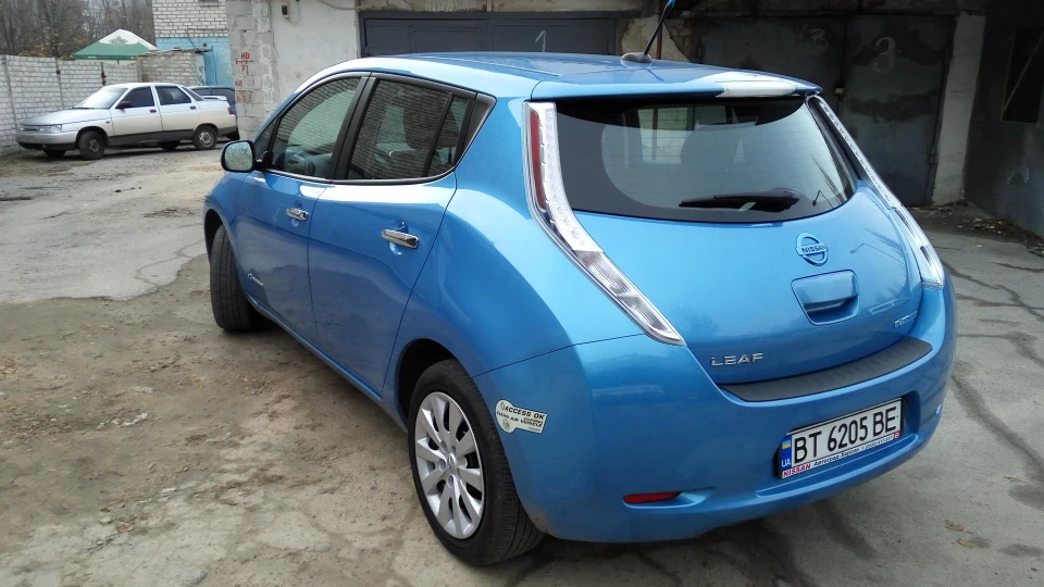 Nissan Leaf Ocean Blue, компл. S 3