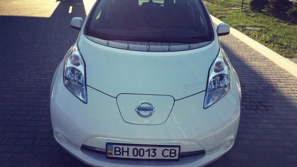 Nissan Leaf S