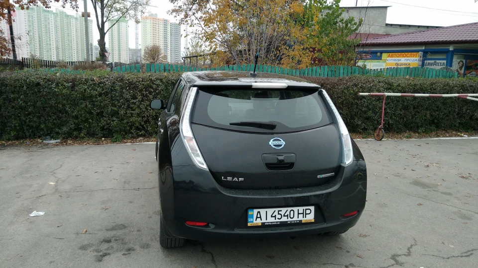 Nissan Leaf SL 4