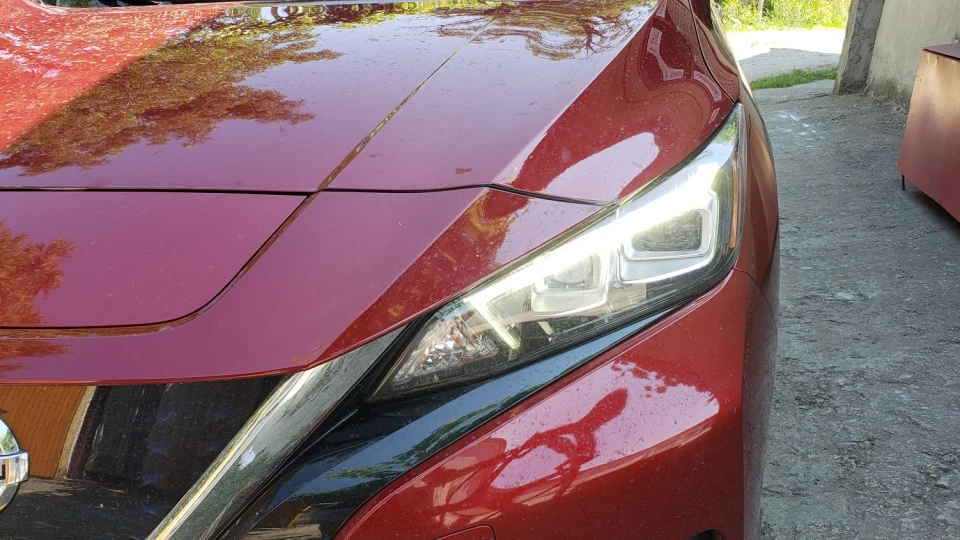 Nissan Leaf SL 5