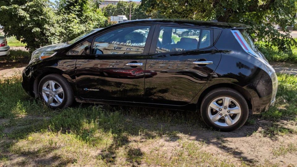Nissan Leaf SL 2