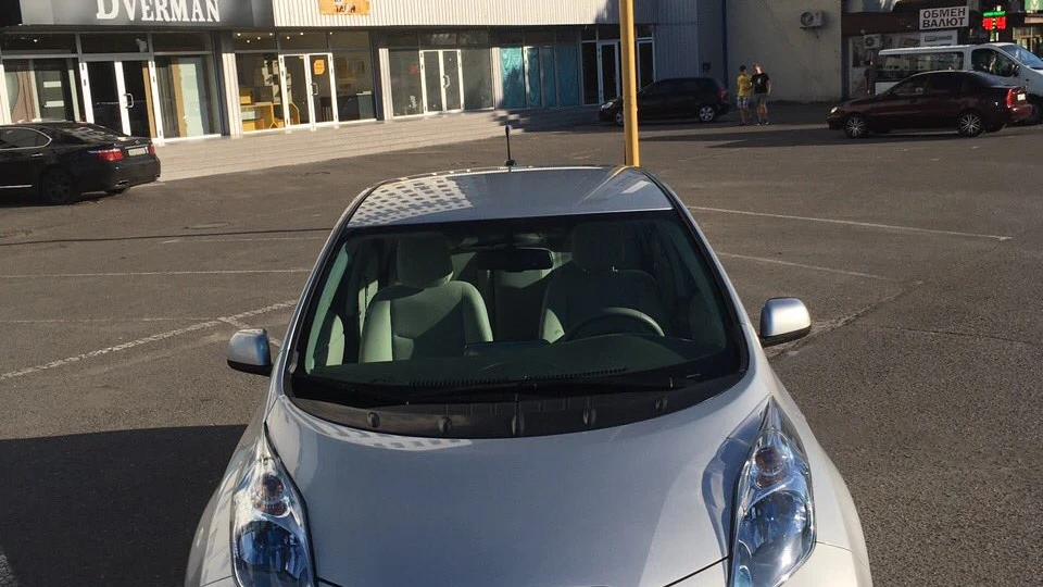 Nissan Leaf SV