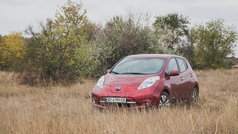 Nissan Leaf тиха міць 2