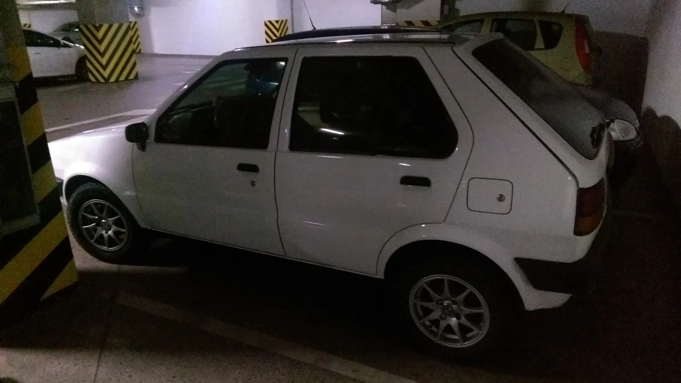 Nissan March 1.0