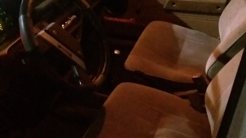 Nissan March 1.0 5