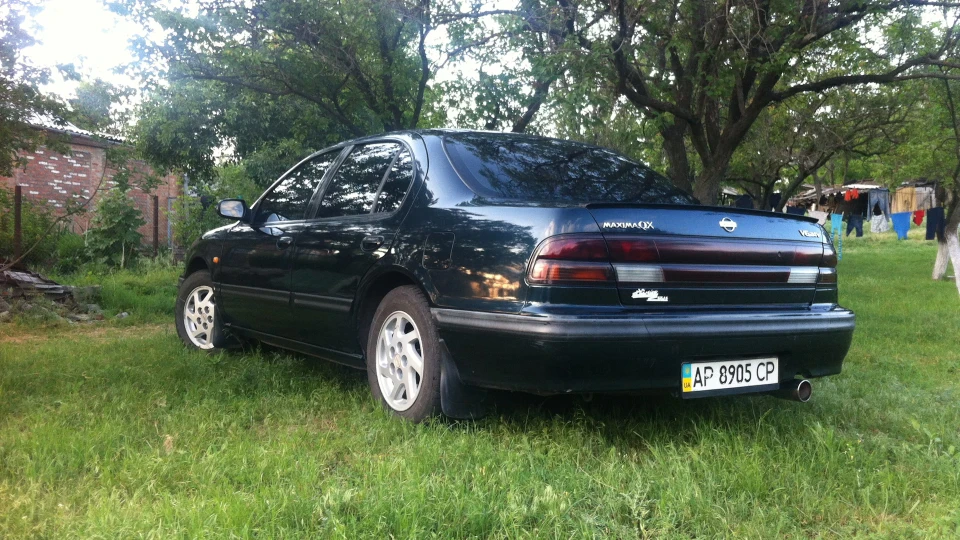 Nissan Maxima QX 3