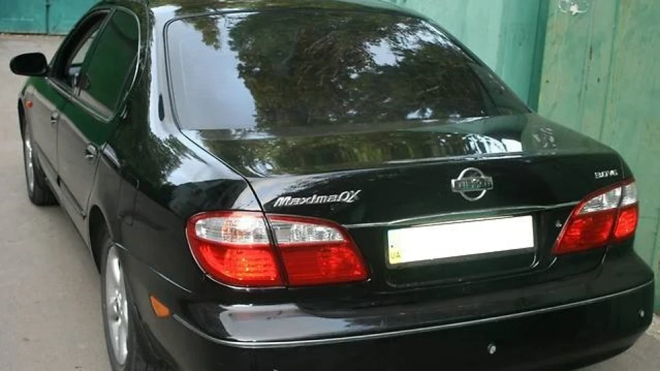 Nissan Maxima QX