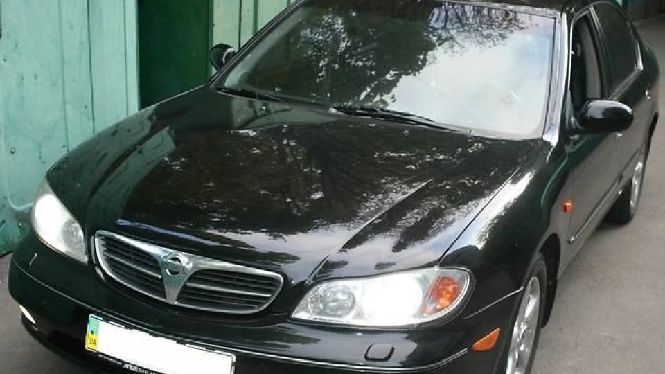 Nissan Maxima QX 2