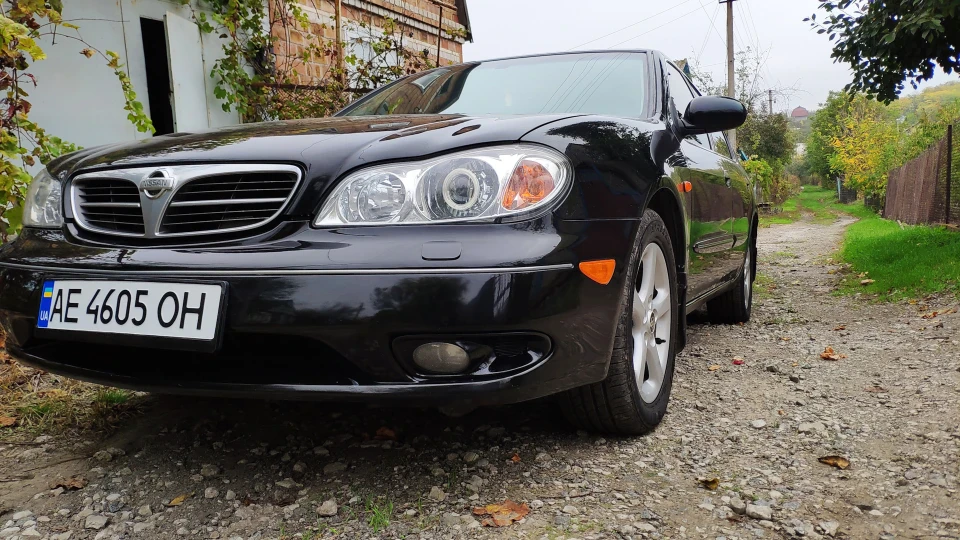 Nissan Maxima QX 3