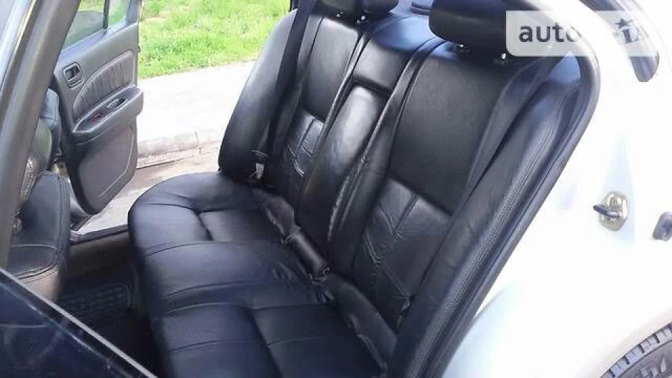 Nissan Maxima QX 4