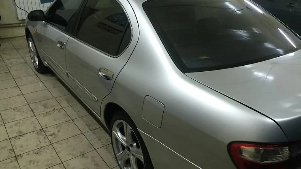 Nissan Maxima QX 2