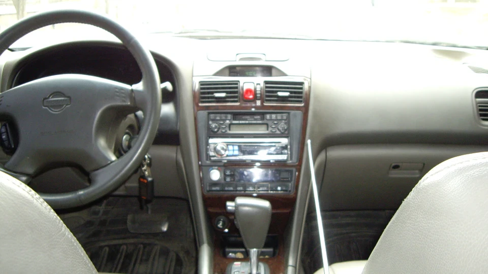 Nissan Maxima QX 5