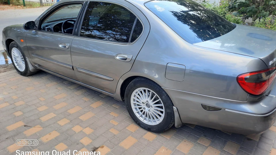 Nissan Maxima QX 4