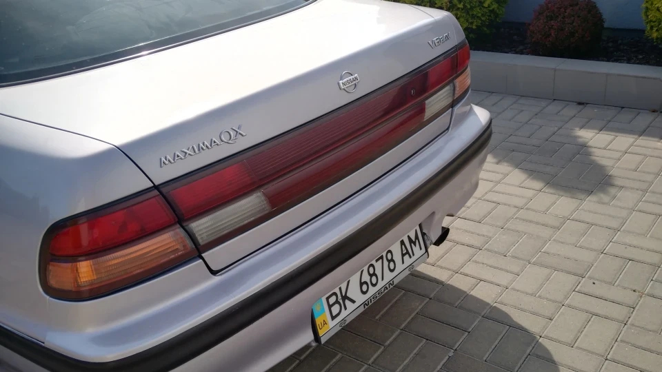 Nissan Maxima QX 4