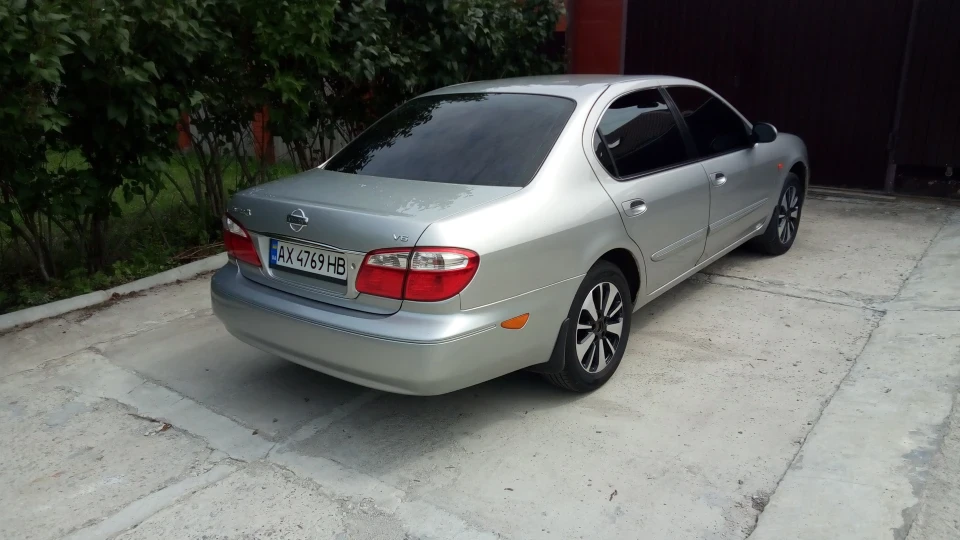 Nissan Maxima QX 3