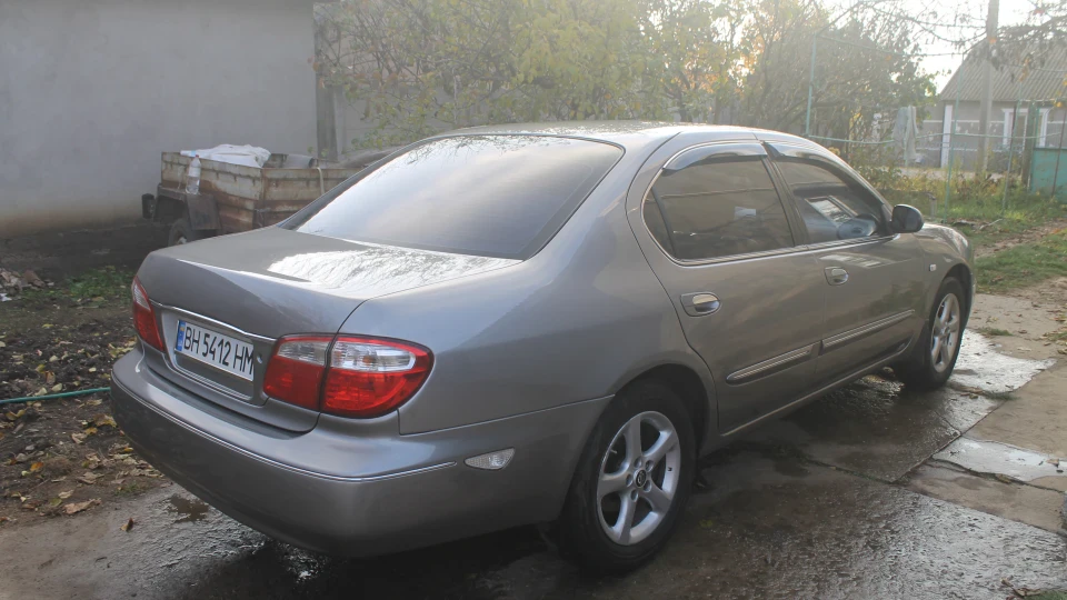 Nissan Maxima QX 3