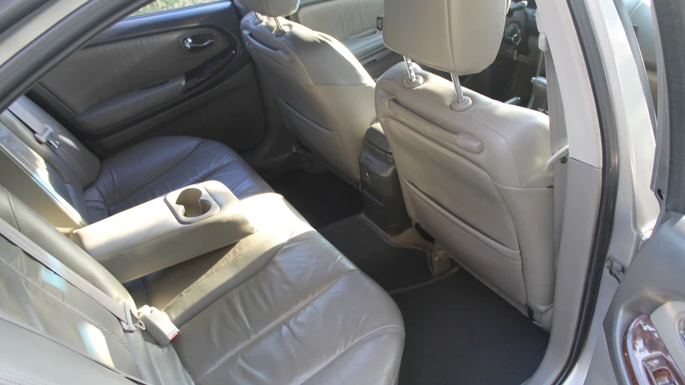 Nissan Maxima QX 5