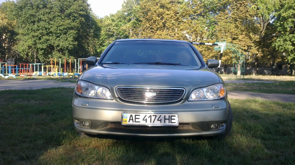 Nissan Maxima QX 2