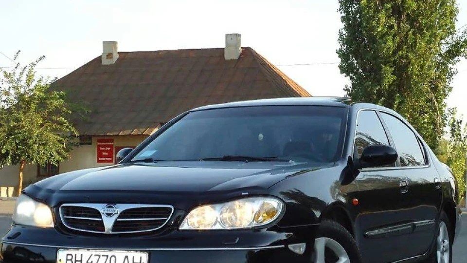 Nissan Maxima QX 2