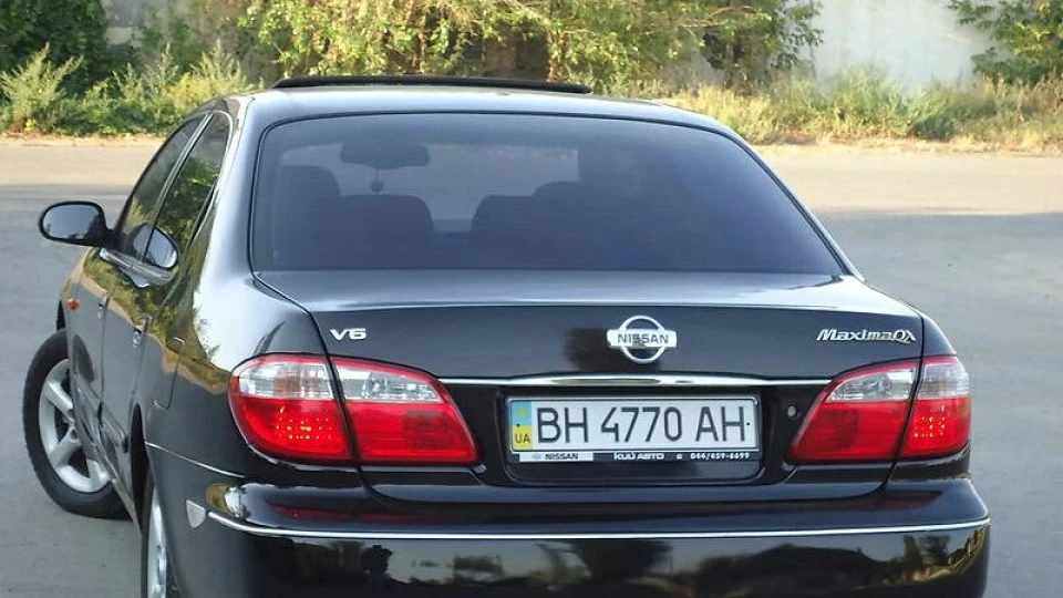 Nissan Maxima QX 3