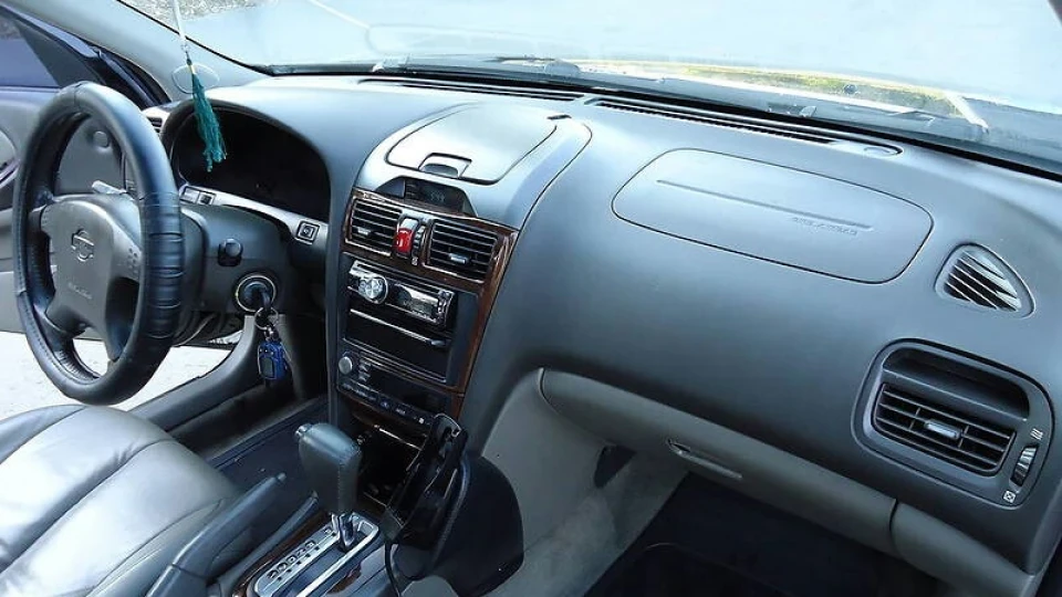Nissan Maxima QX 4