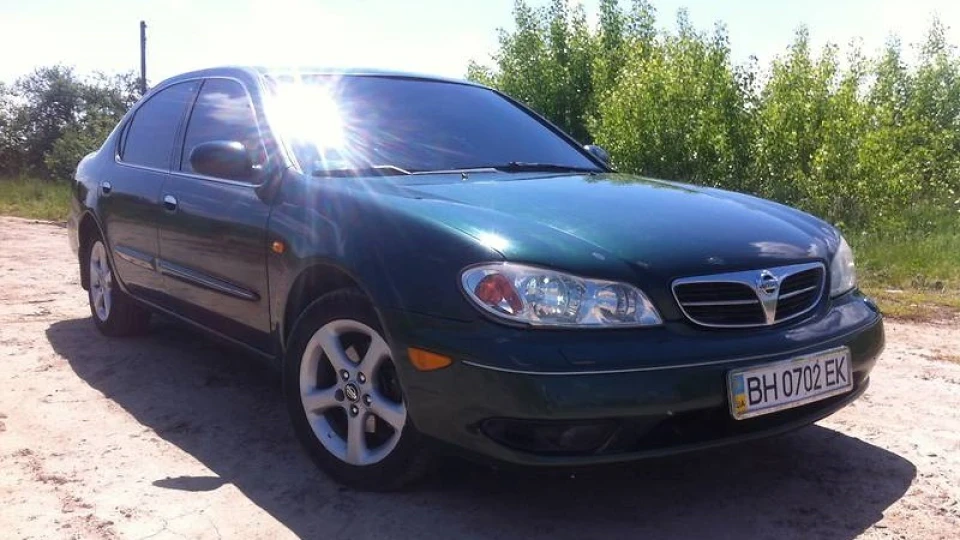 Nissan Maxima QX 2